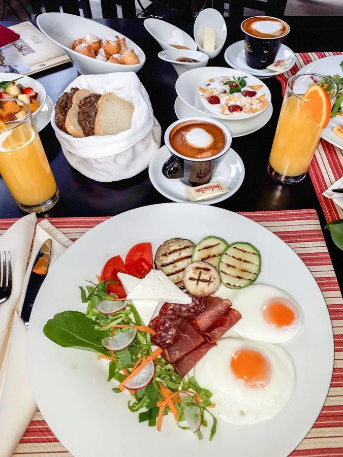 Hotel Helada Tivat Luaran gambar