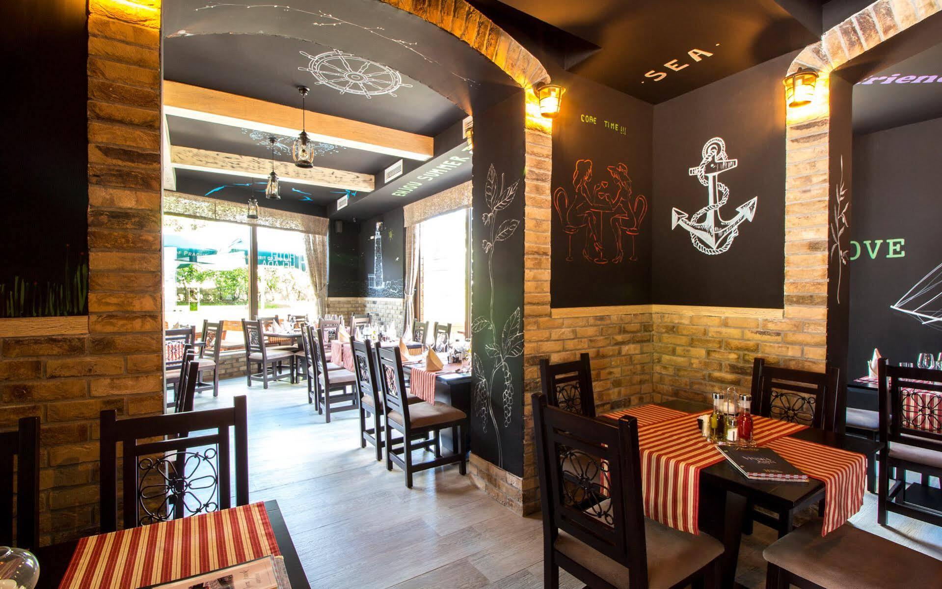 Hotel Helada Tivat Luaran gambar