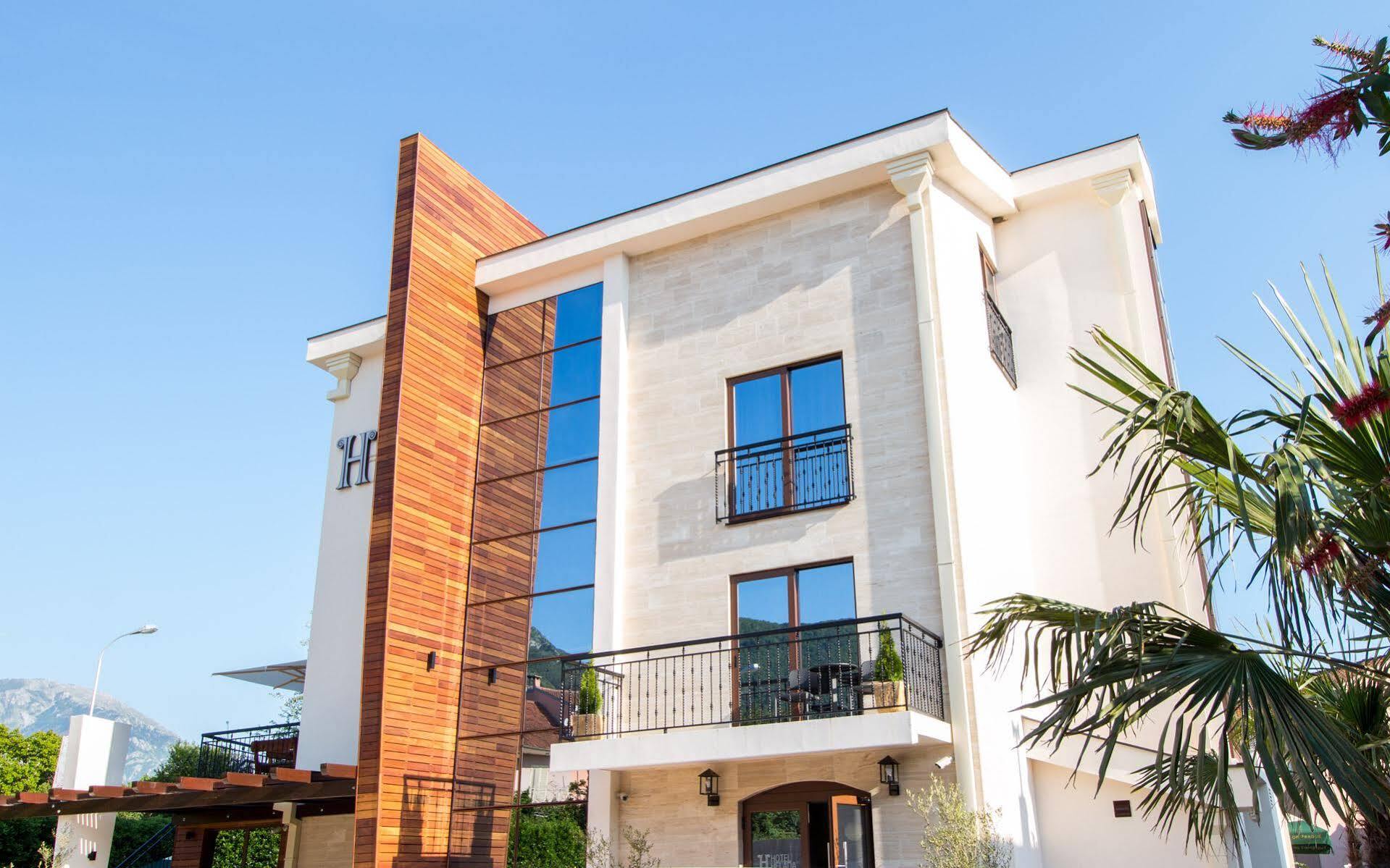 Hotel Helada Tivat Luaran gambar