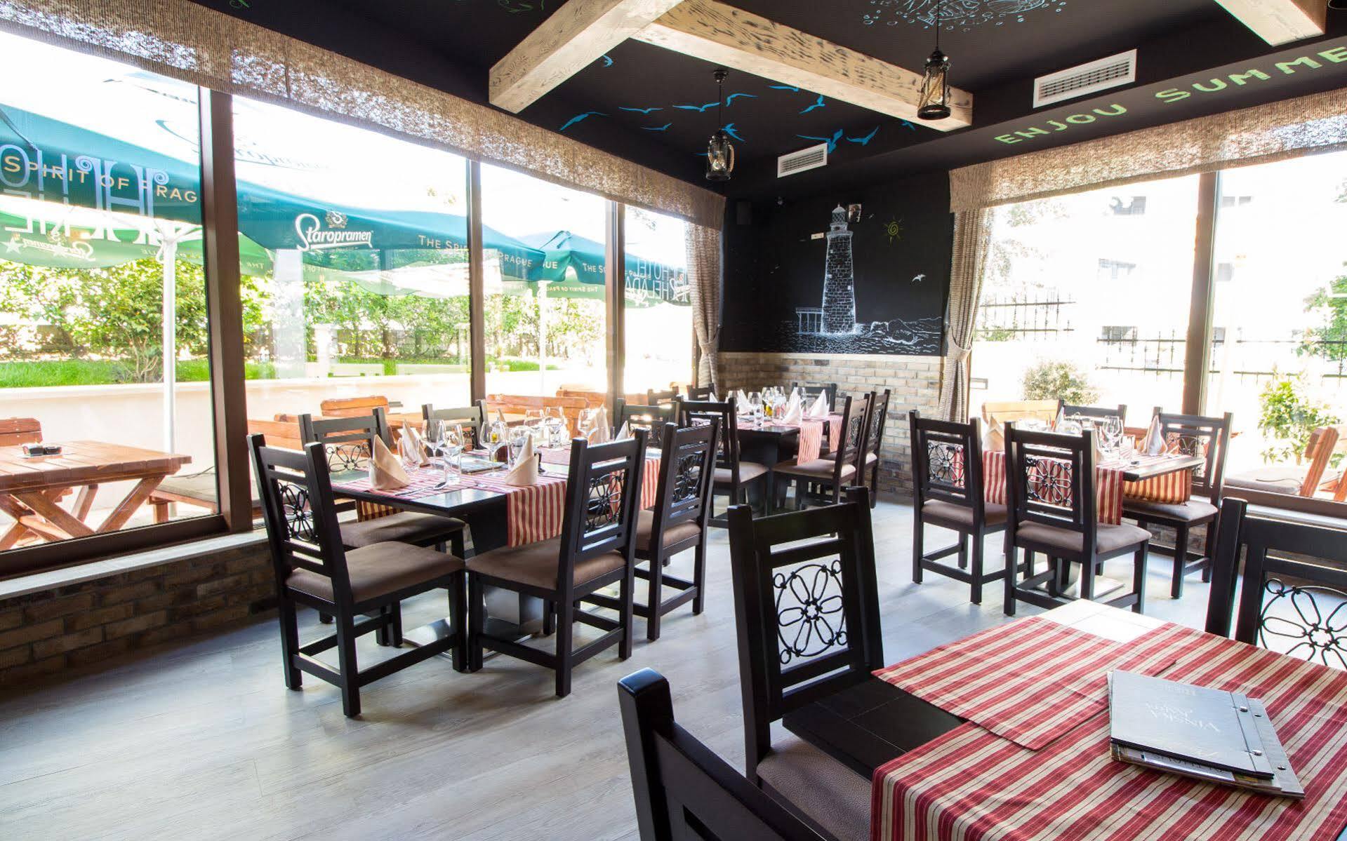 Hotel Helada Tivat Luaran gambar