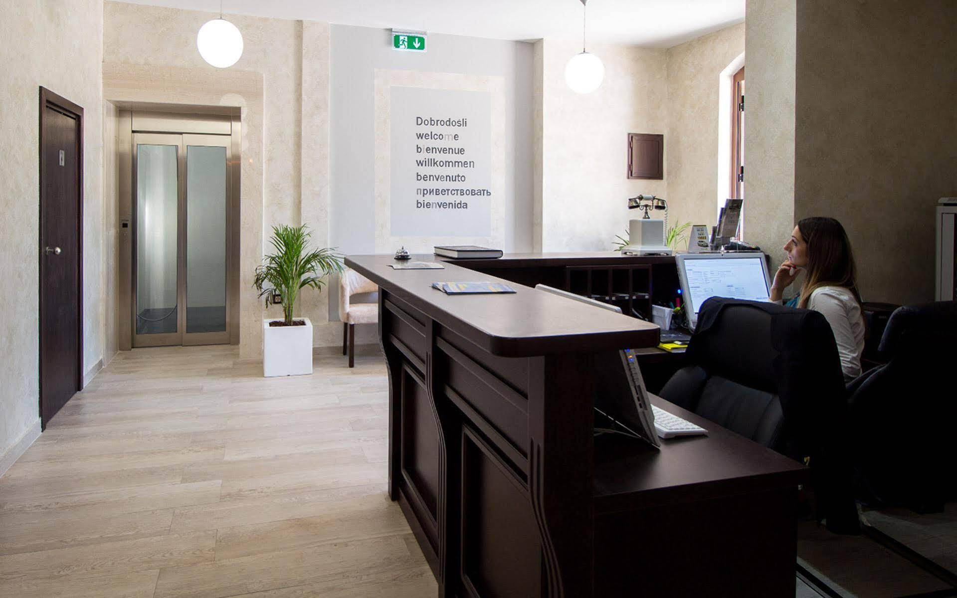 Hotel Helada Tivat Luaran gambar